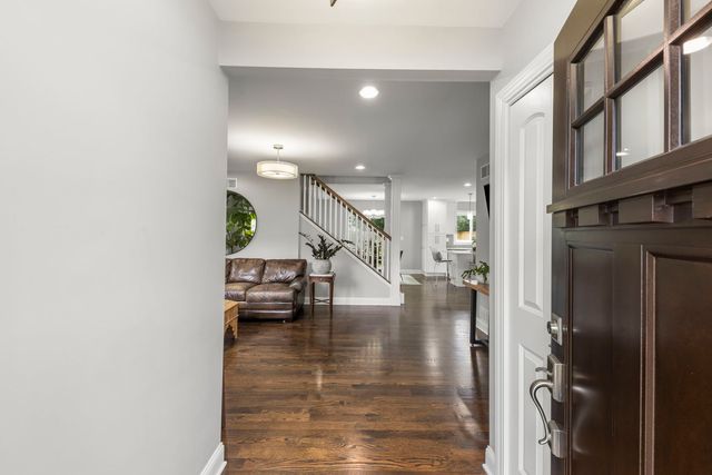 383 Elm Street, Glen Ellyn, IL 60137