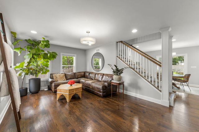 383 Elm Street, Glen Ellyn, IL 60137