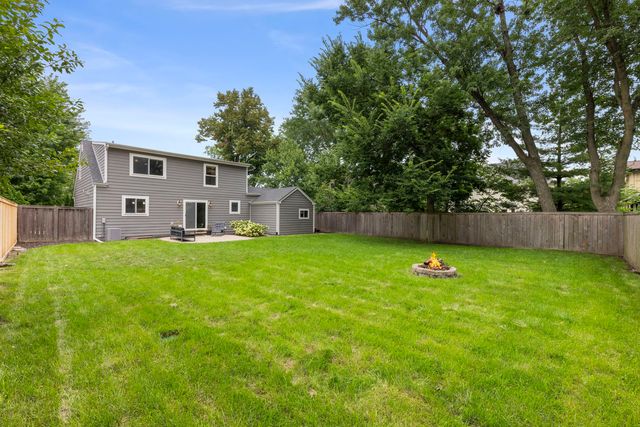 383 Elm Street, Glen Ellyn, IL 60137