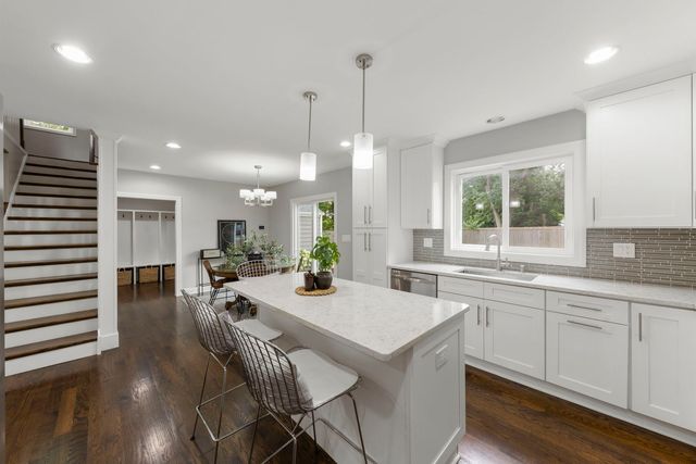 383 Elm Street, Glen Ellyn, IL 60137