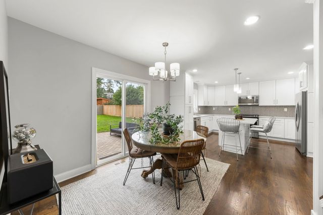 383 Elm Street, Glen Ellyn, IL 60137