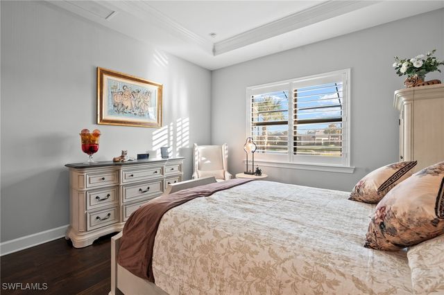 9811 Everglades DR, Naples, FL 34120