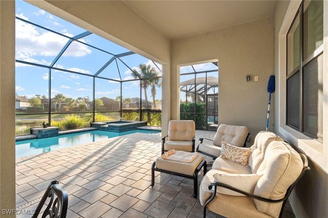 9811 Everglades DR, Naples, FL 34120