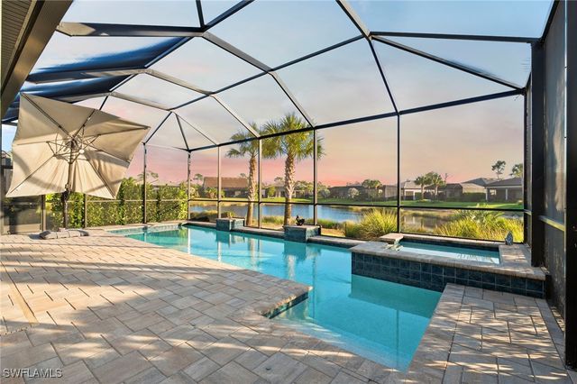 9811 Everglades DR, Naples, FL 34120