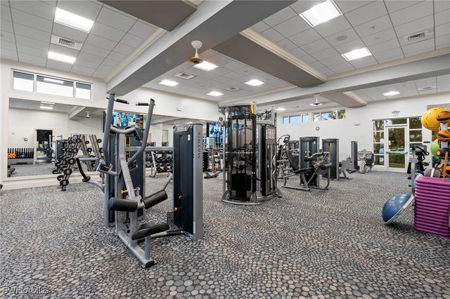 9811 Everglades DR, Naples, FL 34120