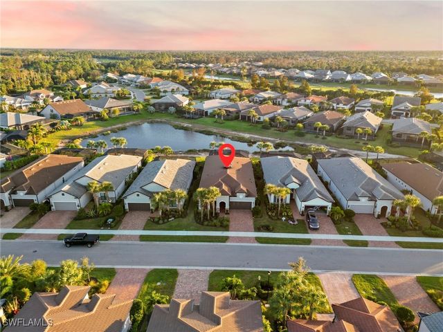 9811 Everglades DR, Naples, FL 34120