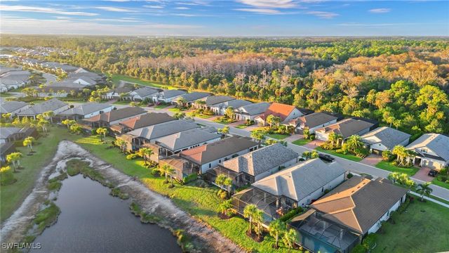 9811 Everglades DR, Naples, FL 34120