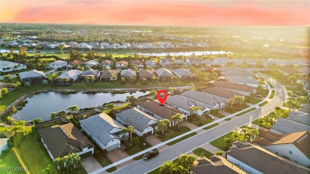 9811 Everglades DR, Naples, FL 34120