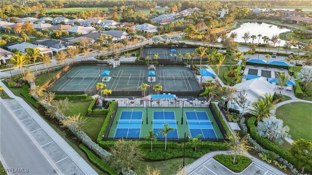 9811 Everglades DR, Naples, FL 34120