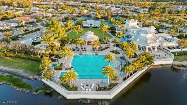 9811 Everglades DR, Naples, FL 34120