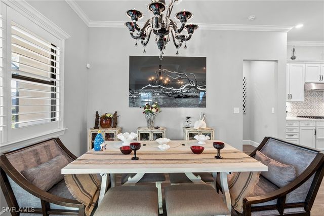 9811 Everglades DR, Naples, FL 34120