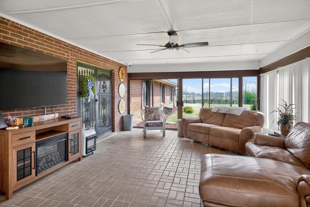 1070 Jacks Creek Road, Richmond, KY 40475