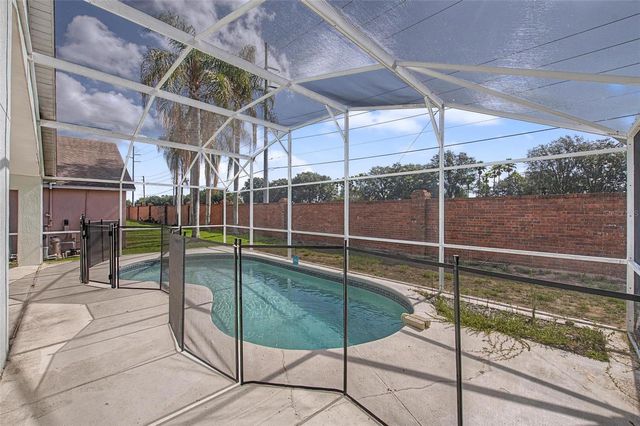 421 HOLBORN LOOP, Davenport, FL 33897