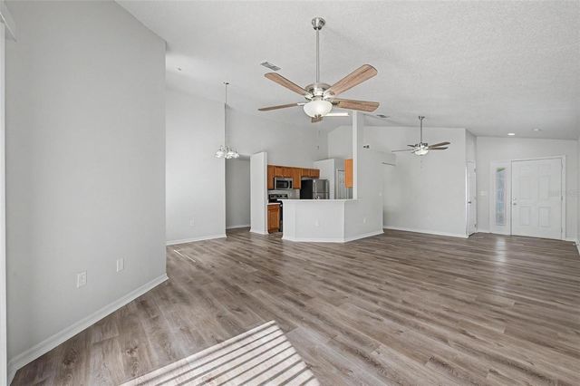 421 HOLBORN LOOP, Davenport, FL 33897
