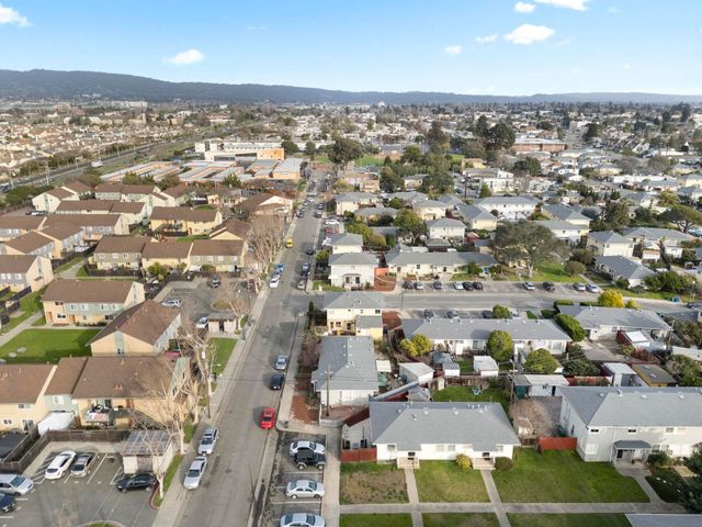 1815 Second Street, Alameda, CA 94501