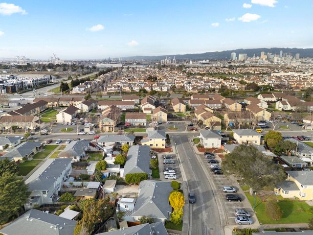 1815 Second Street, Alameda, CA 94501