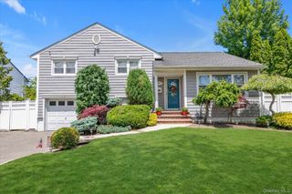 3727 Regent Lane, Wantagh, NY 11793