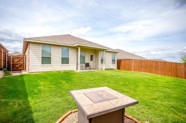 9721 Cherryville Road, Fort Worth, TX 76108
