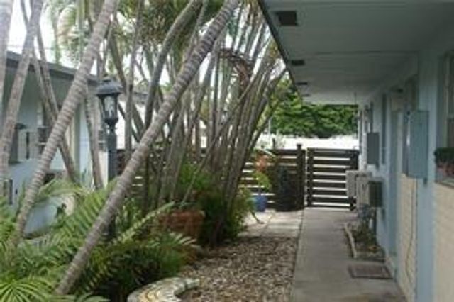 2220 N 19th Avenue 6, Hollywood, FL 33020