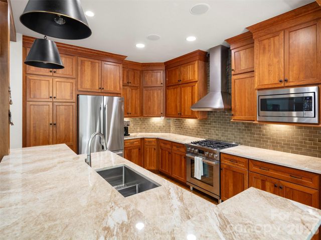 41 Hidden Hills Way, Arden, NC 28704