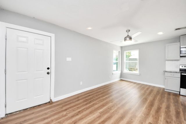 8125 Eastover Street B, Houston, TX 77028