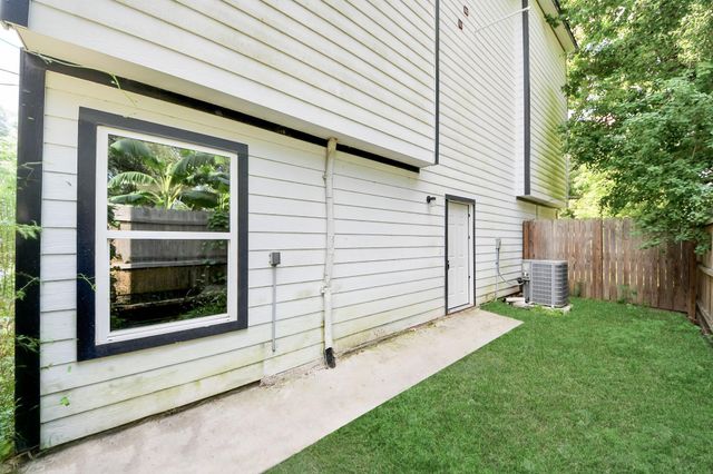 8125 Eastover Street B, Houston, TX 77028