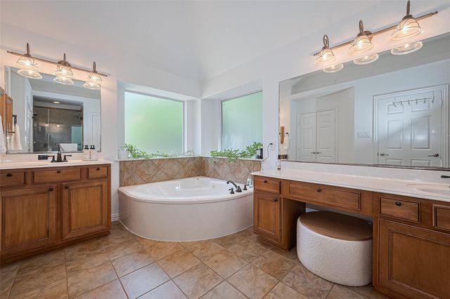 157 E Frontera Circle, The Woodlands, TX 77382