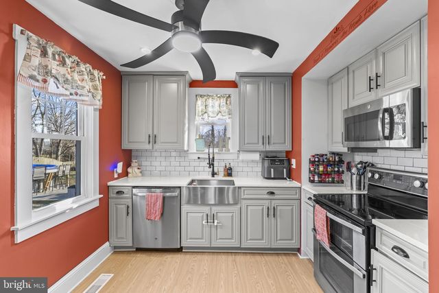 5920 CHERRY HILL RD, Huntingtown, MD 20639