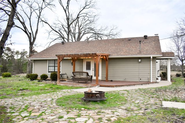 509 County Road 35985, Powderly, TX 75473