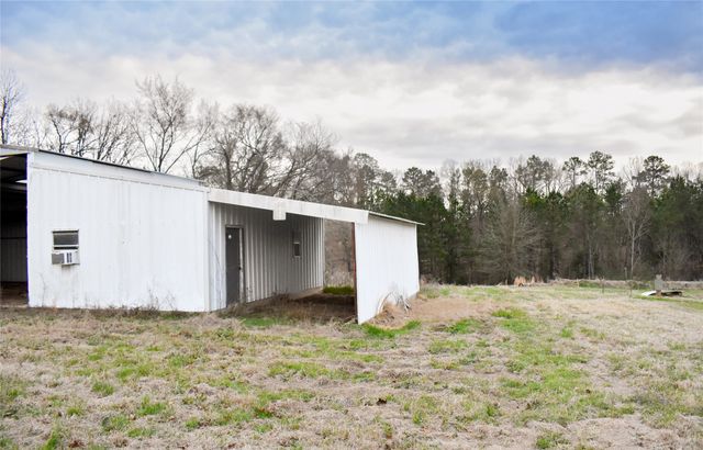 509 County Road 35985, Powderly, TX 75473