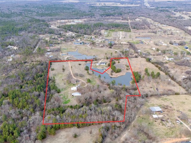 509 County Road 35985, Powderly, TX 75473