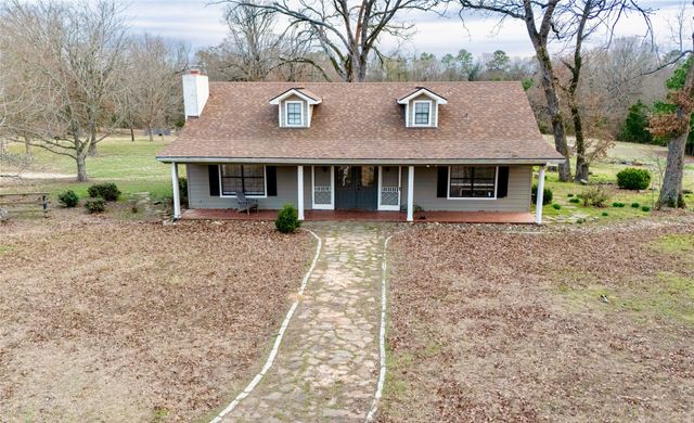 509 County Road 35985, Powderly, TX 75473