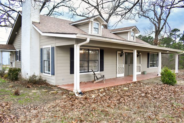 509 County Road 35985, Powderly, TX 75473