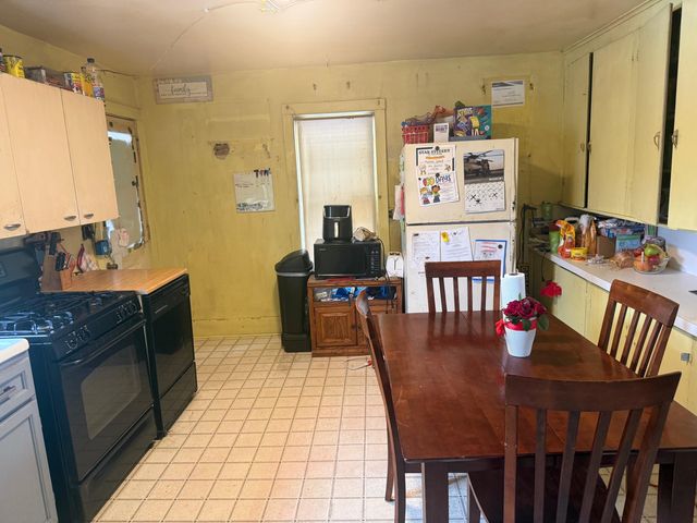 903 Cotey Street, Cadillac, MI 49601