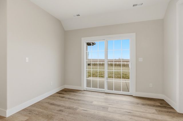 6402 COBBLE CREEK DR, Columbia, MO 65201