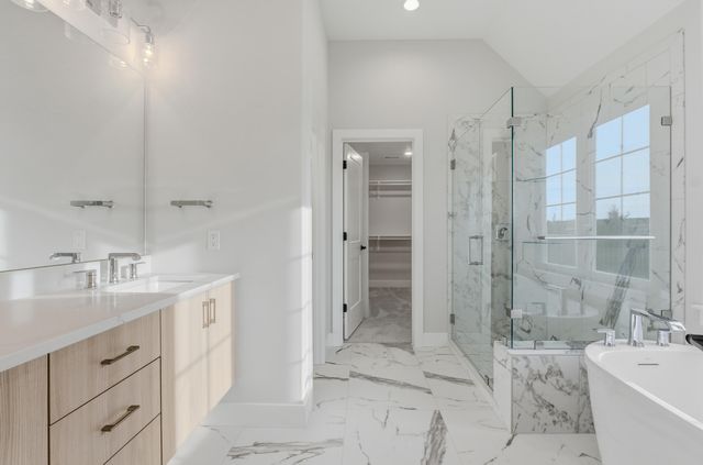 6402 COBBLE CREEK DR, Columbia, MO 65201