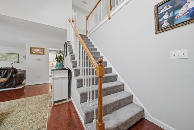 361 Winding Pond Road, Londonderry, NH 03053