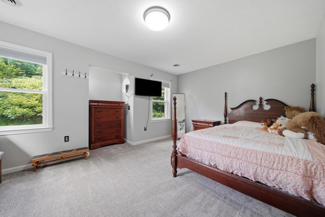 361 Winding Pond Road, Londonderry, NH 03053