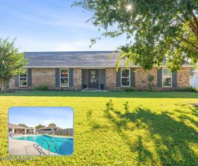 602 Astor Place Drive, New Iberia, LA 70563