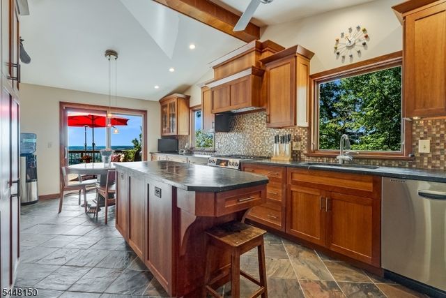470 Washington Ave, Bridgewater Twp., NJ 08836