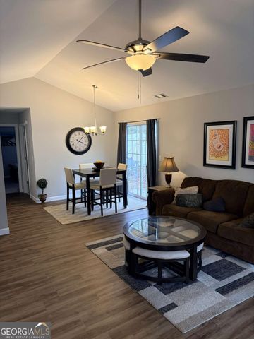 218 Woodland Way, Canton, GA 30114