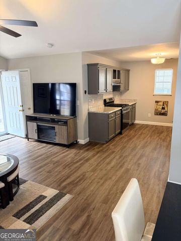 218 Woodland Way, Canton, GA 30114