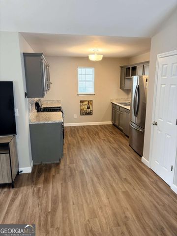 218 Woodland Way, Canton, GA 30114