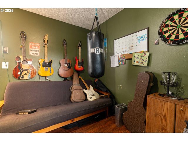 1214 Ransom Avenue, Brookings, OR 97415