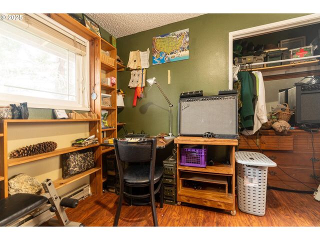 1214 Ransom Avenue, Brookings, OR 97415