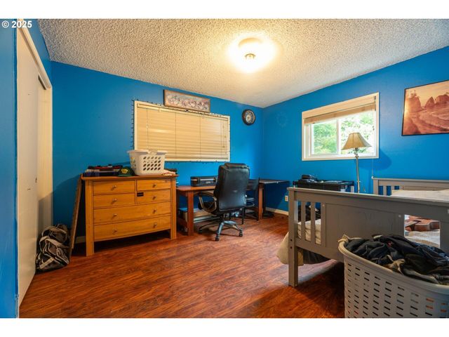 1214 Ransom Avenue, Brookings, OR 97415