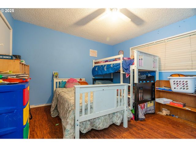 1214 Ransom Avenue, Brookings, OR 97415