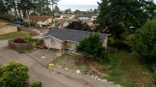 1214 Ransom Avenue, Brookings, OR 97415