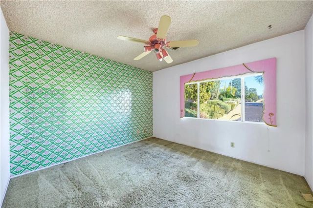 569 N Barranca Avenue, Glendora, CA 91741