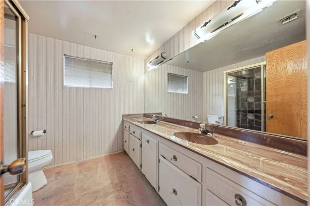 569 N Barranca Avenue, Glendora, CA 91741